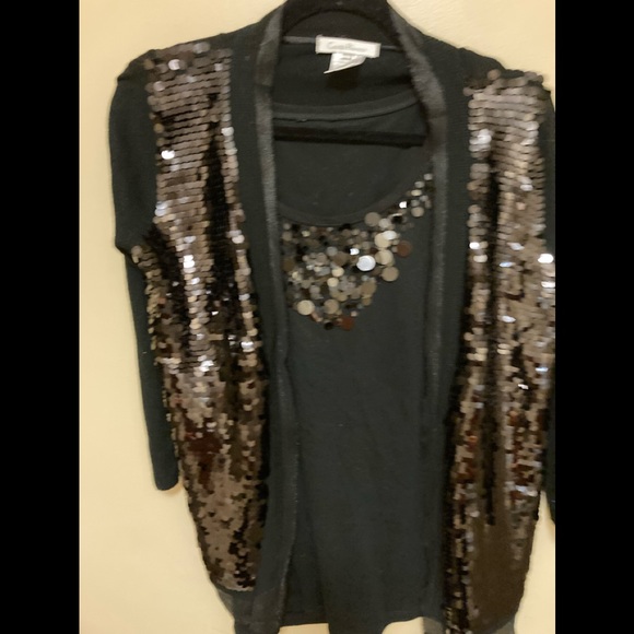 Costa Blanca sequined long sleeve cardigan with matching tank top Medium NWOT🌟 - Picture 2 of 10